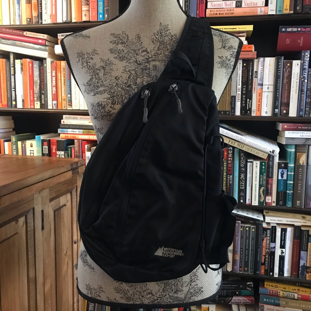 MEC sling shoulder bag